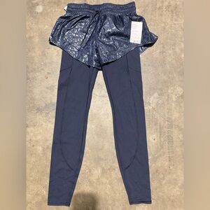 Athleta Rainier 2 in 1 Tight Navy new with tag size Small Tall